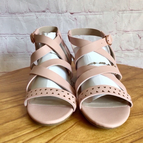 The Children's Place Pink High Heel Sandals - Size 2 - Picture 2 of 9